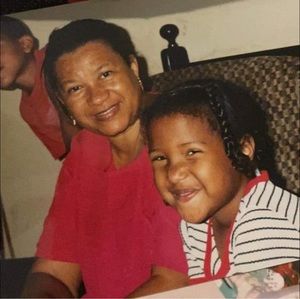 Meet your Posher, Anabelle